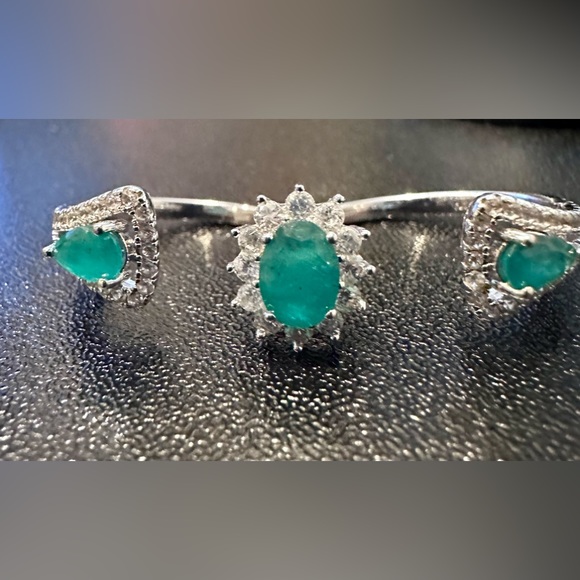 Rarities by Carol Brodie Jewelry - Rarities by Carol Brodie emerald and white zircon 2-finger ring.